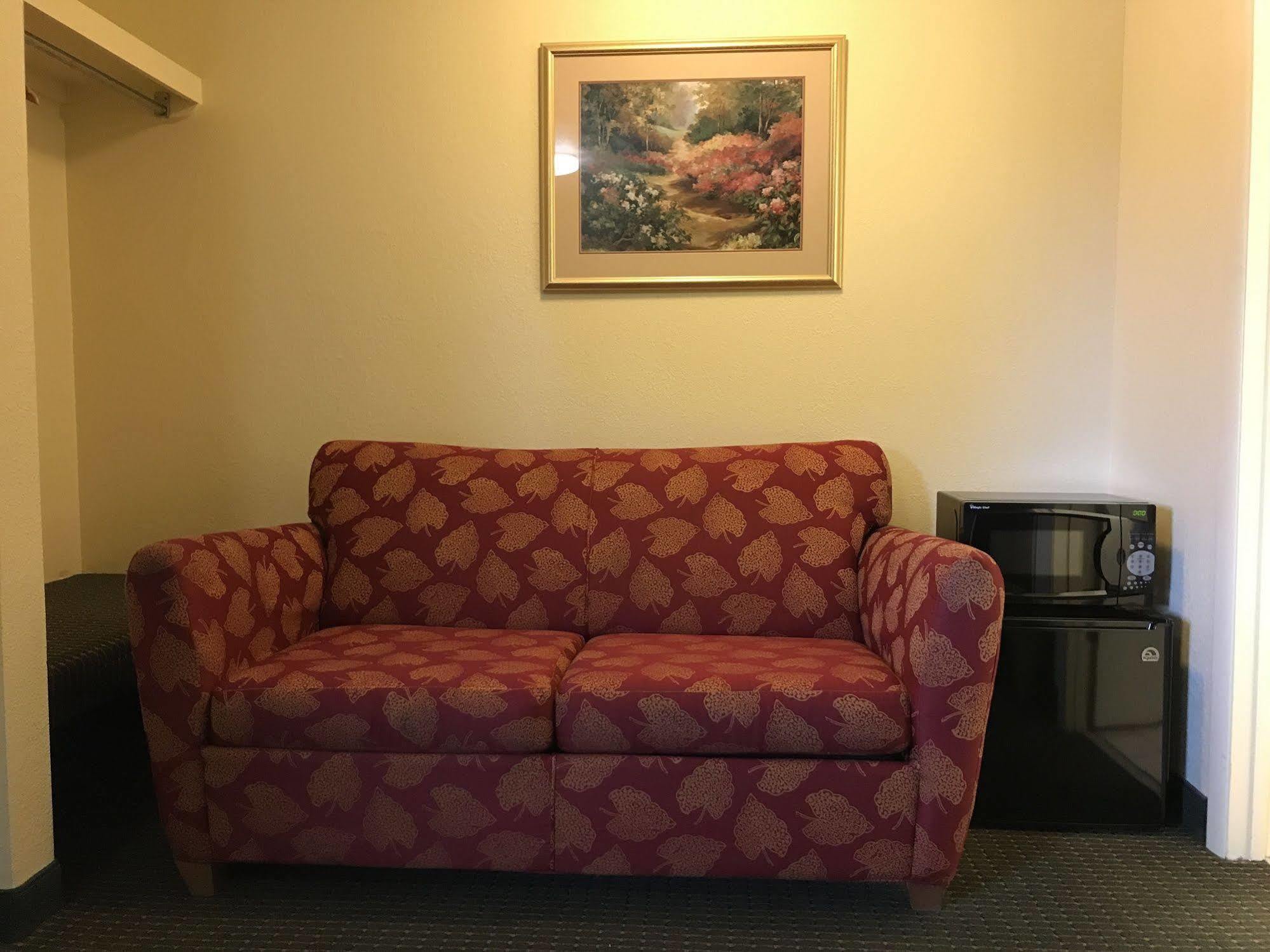 Budget Host Inn Сандаски Экстерьер фото